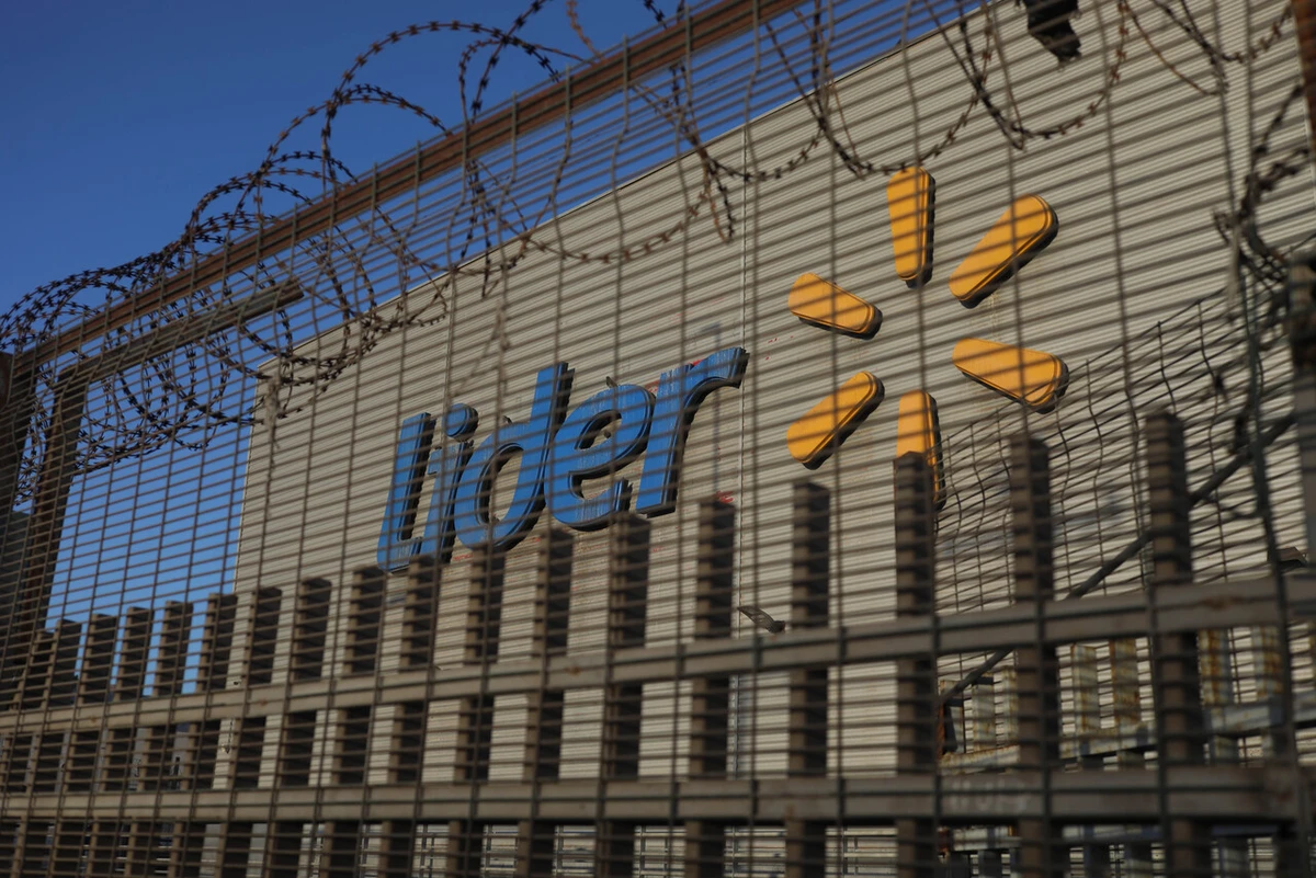 Cliente fue a juicio tras robo de su auto en estacionamiento de supermercado: Corte confirmó indemnización de $8 millones