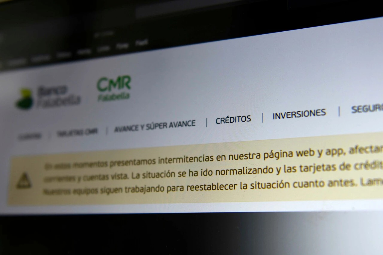 CMR Falabella culpó a clienta por fraude en su tarjeta: Corte confirma que debe cancelar todos los cargos derivados del hecho