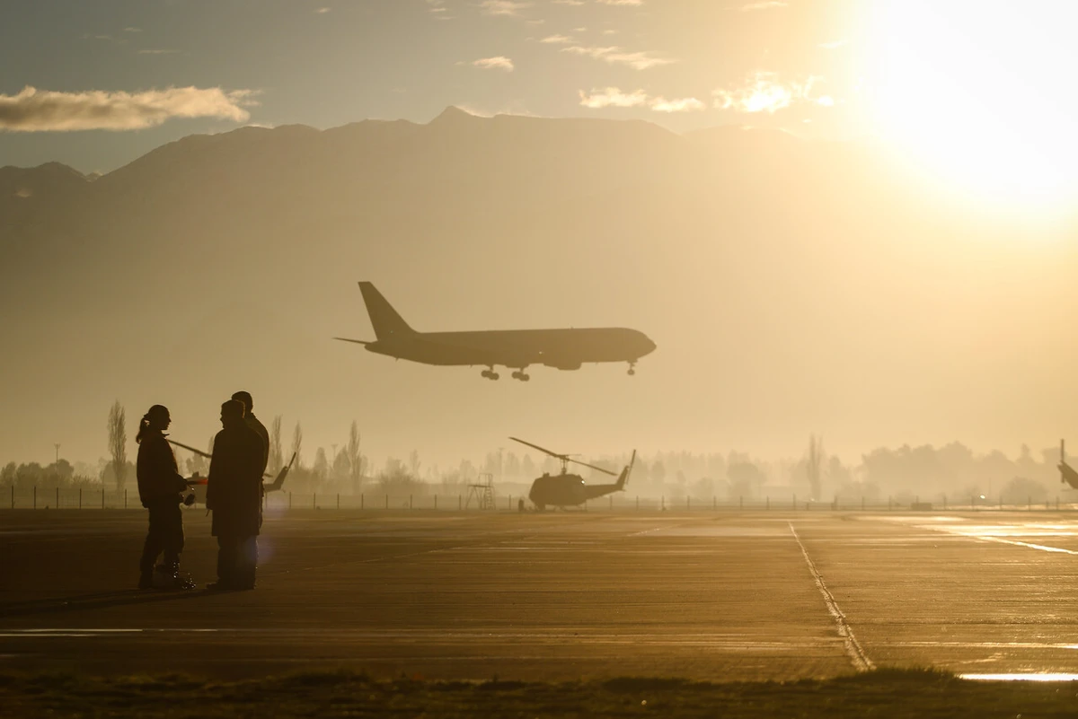 Corte ordena pagar $2.8 millones a aerolínea que obligó a comprar otro ticket a pasajero al que negó embarque a Chile