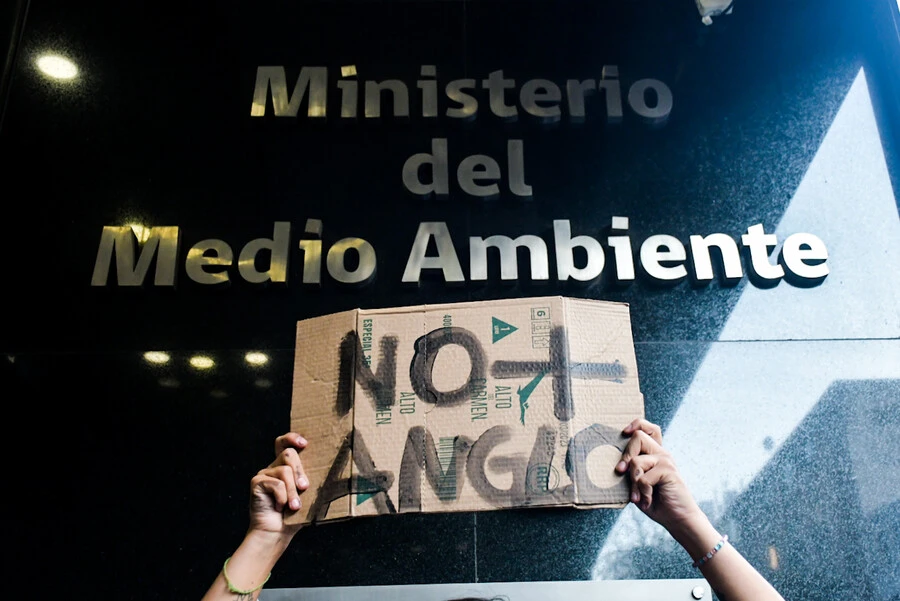 Costosa década en multas para mineras por no respetar medioambiente: Montos equivalen a construcción de más de 66 colegios