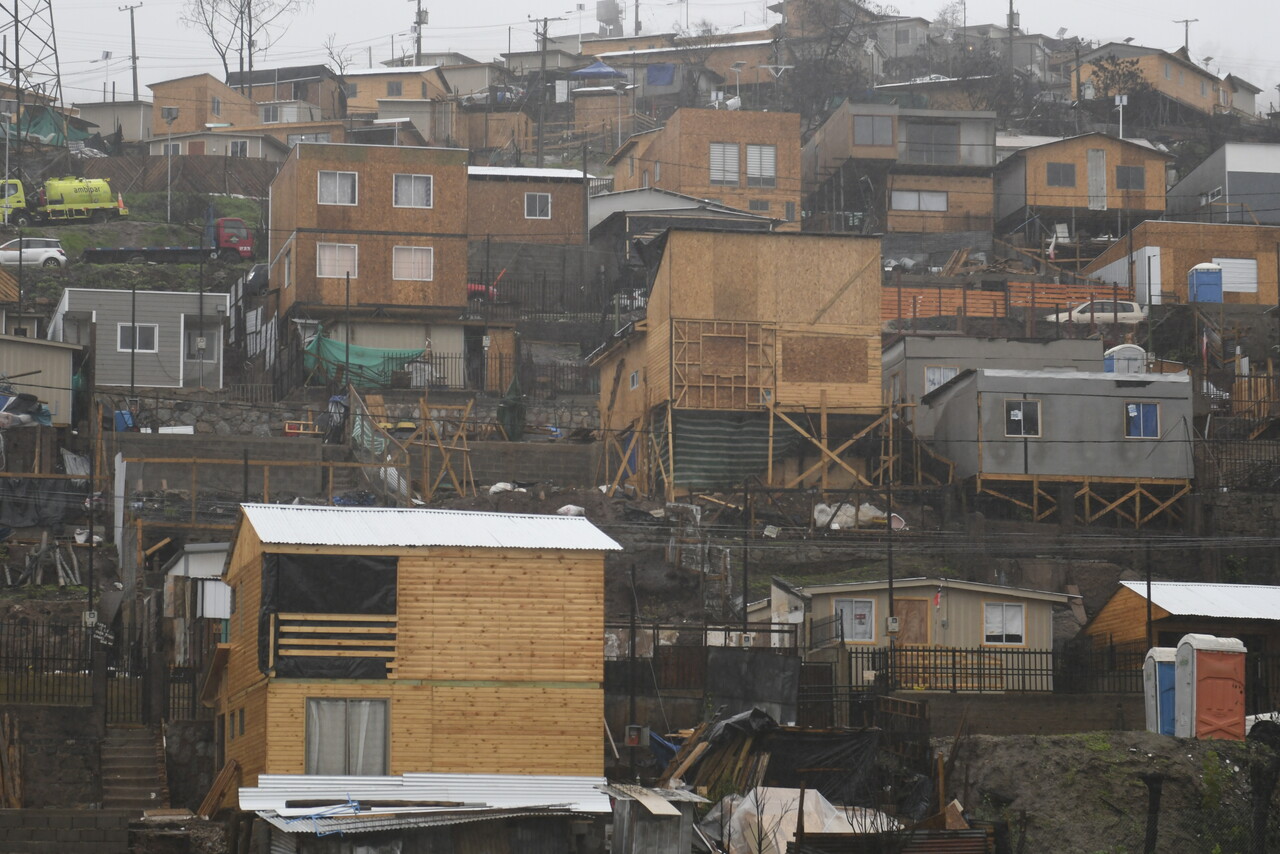 Damnificados por incendios reciben nuevo golpe: Declaran inhabitables algunas viviendas