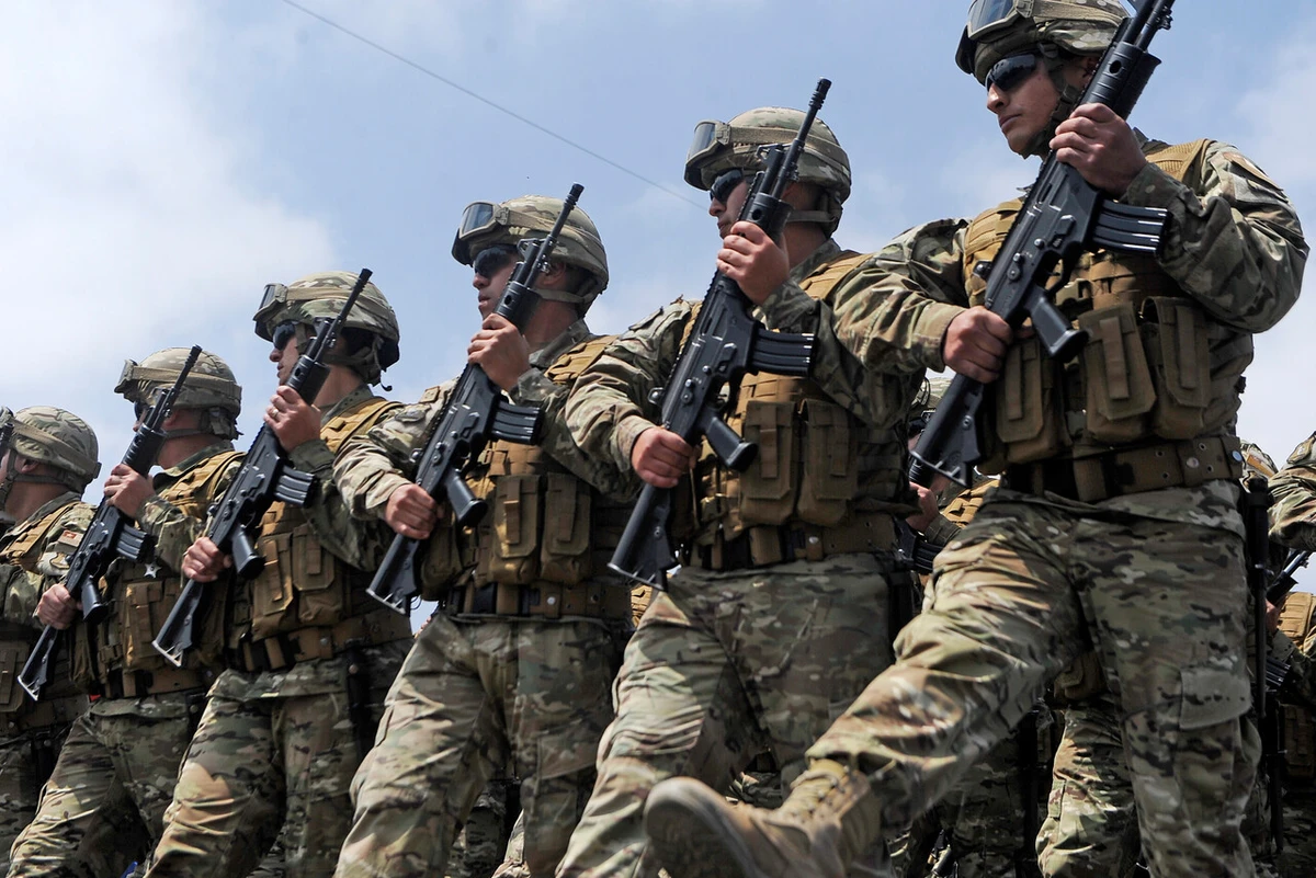 Desde los 383 extravíos de armas hasta fusiles vendidos a $2 millones: el historial de delitos dentro del Ejército