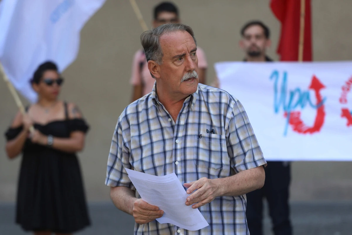 Eduardo Artés logra reunir 35.361 firmas y oficializa su tercera postulación a La Moneda como candidato independiente