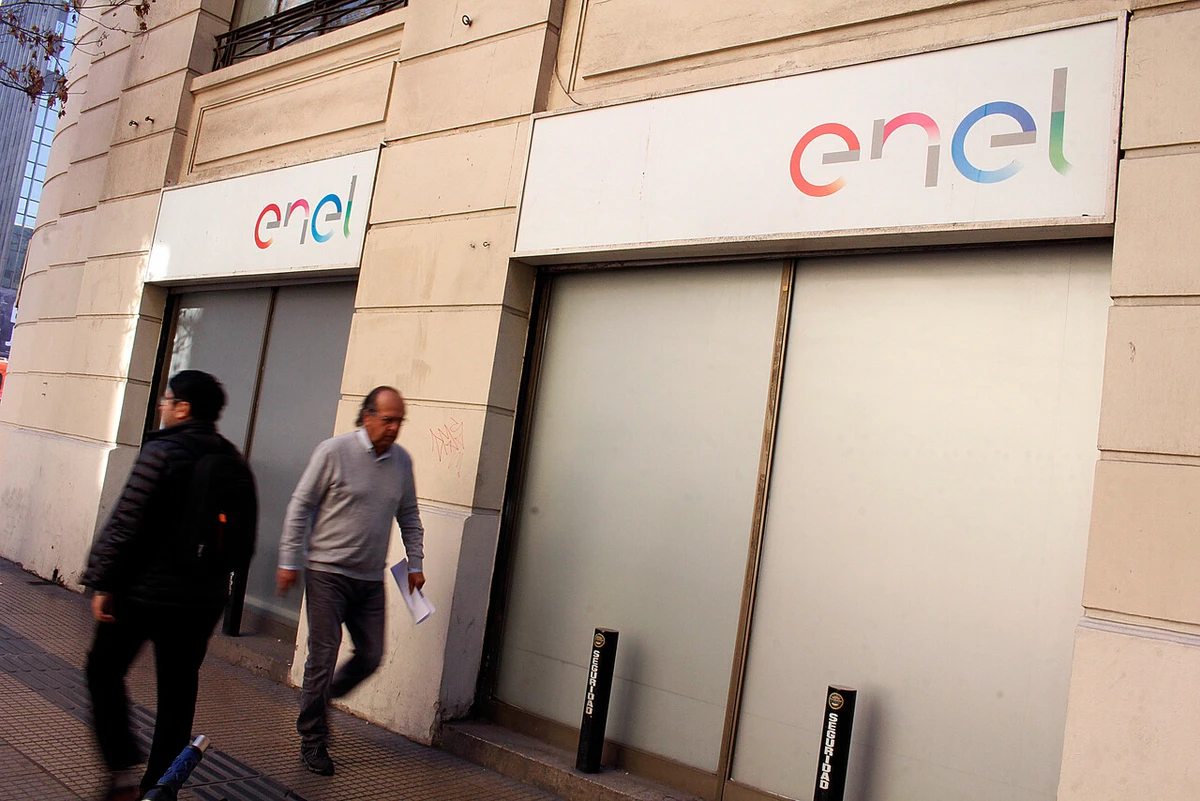 Enel cobró más de $11,6 millones en inmueble sin uso e intentó suspender luz: Corte ordenó corregir cobros y mantener servicio
