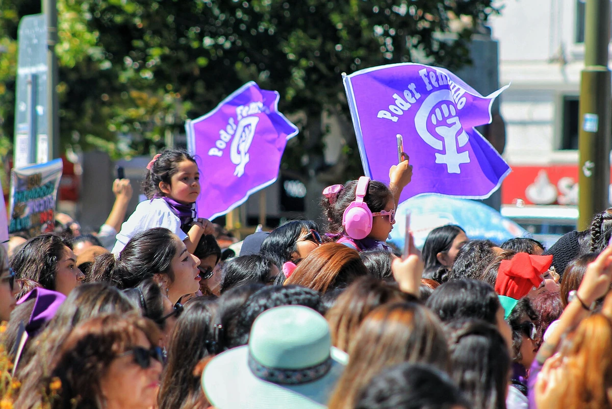 Estudiante fue herida por carro lanza-aguas en marcha del 8M de 2019 en Valparaíso: Corte ordena pagarle $20 millones