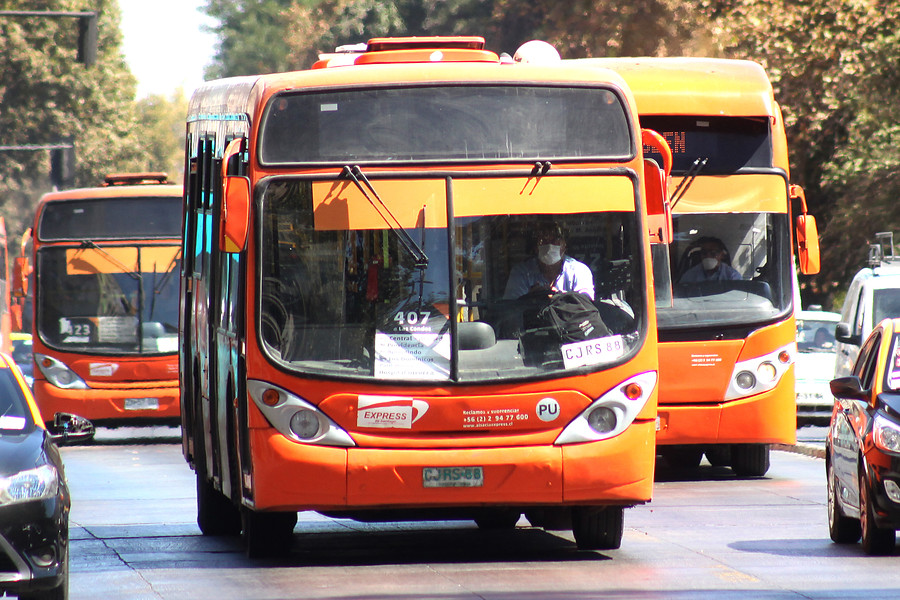 Estudiante motociclista embestido por bus de Transantiago será indemnizado con $20 millones