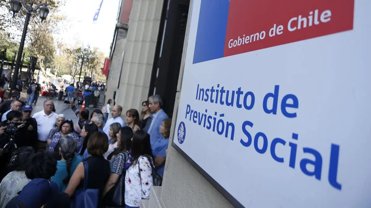 Exdirectora del IPS acusó que sitio web la vinculó a acoso y ocultó sobreseimientos: Corte ordena corregir publicaciones