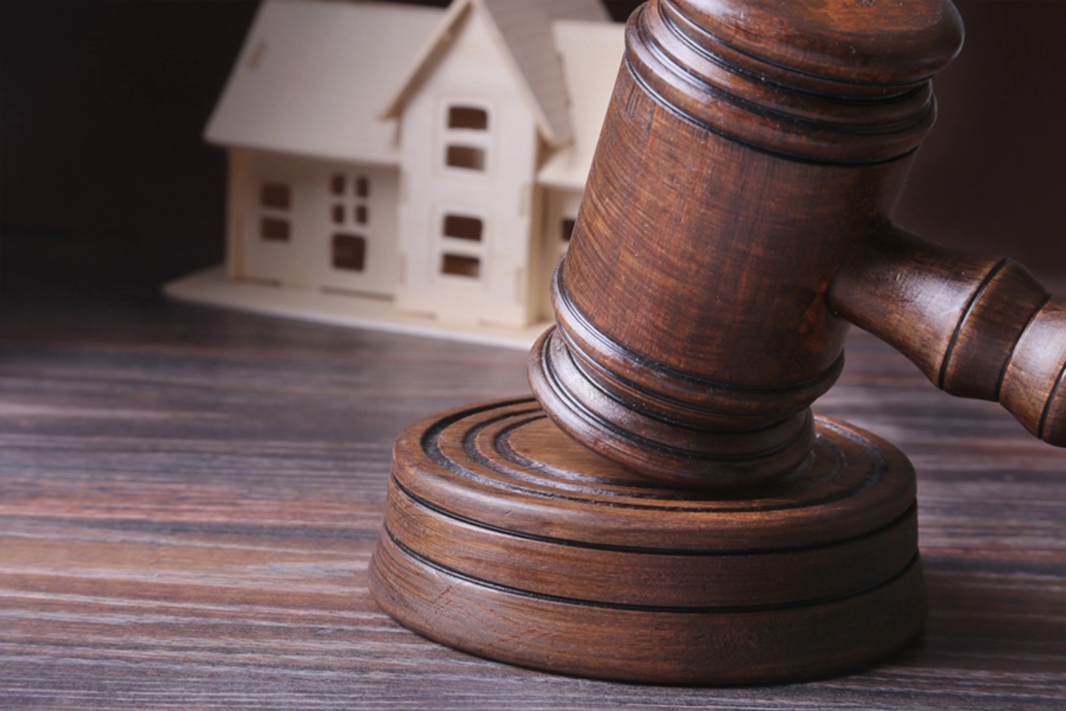Expulsó a su expareja del hogar y pidió el desalojo: Suprema rechazó demanda porque ella vivía con sus hijos
