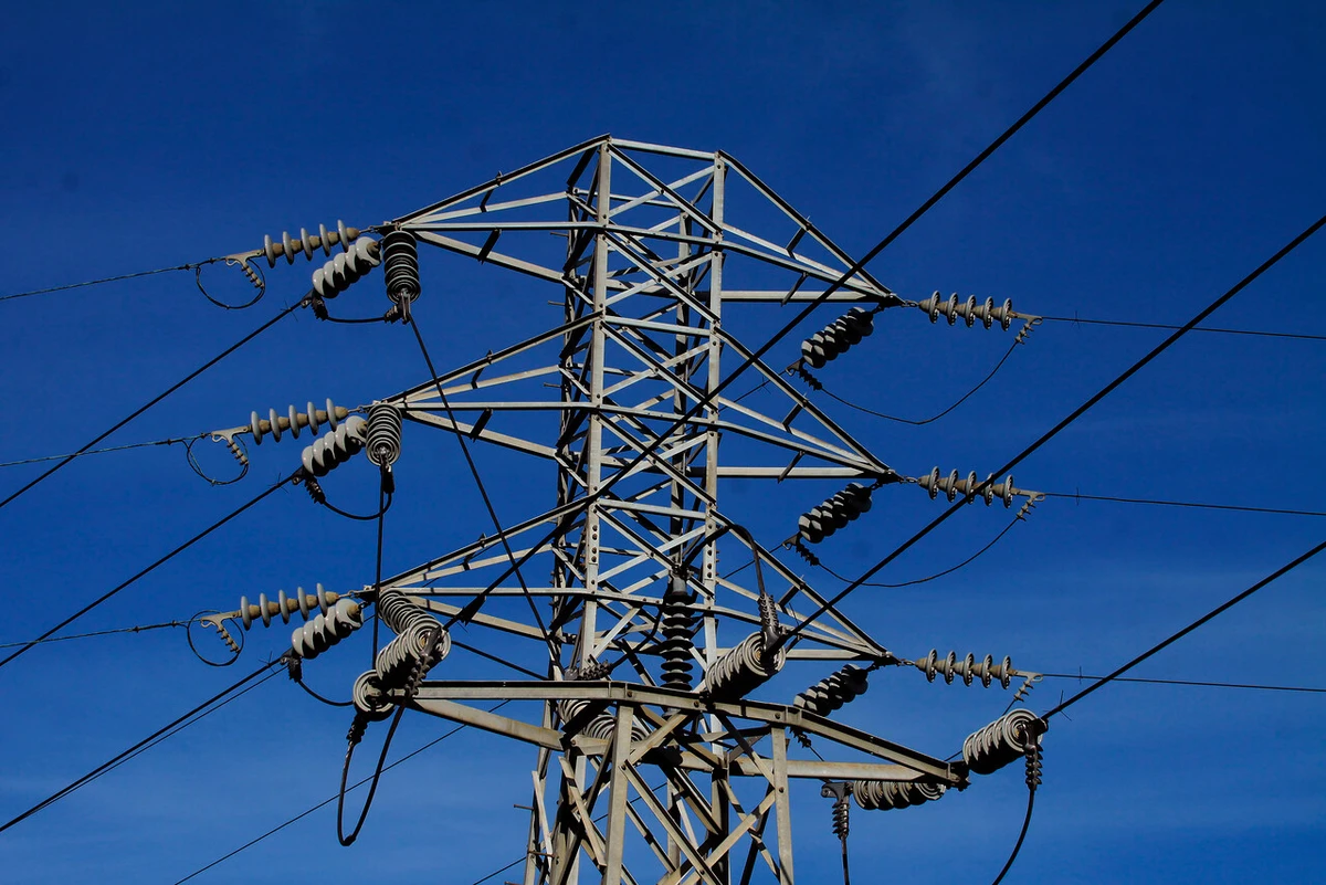 Familia instaló vivienda bajo línea de alta tensión en La Serena: Suprema ordena desalojo por riesgo eléctrico