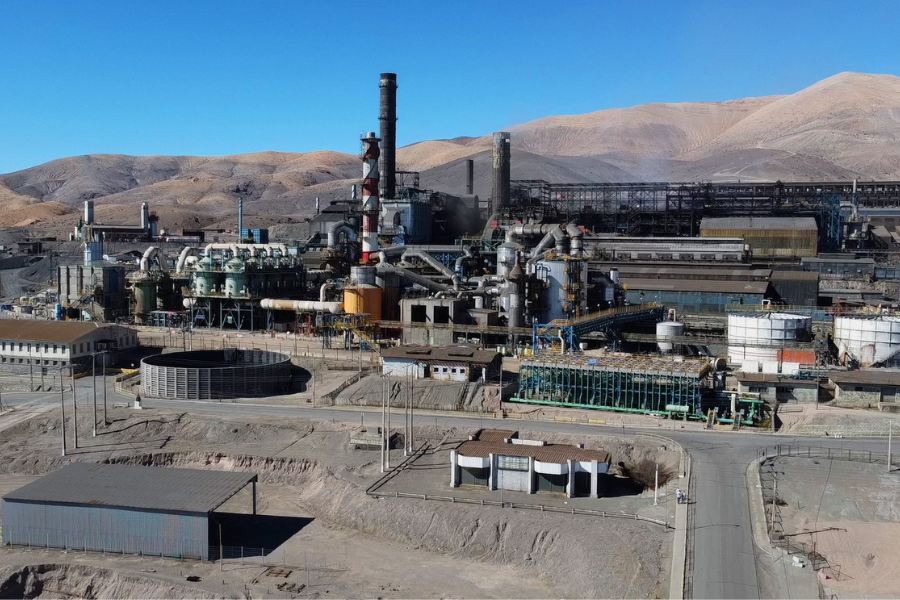 Fuerte llamado al gobierno: Trabajadores de Refinería Potrerillos se niegan a cierre de complejo minero