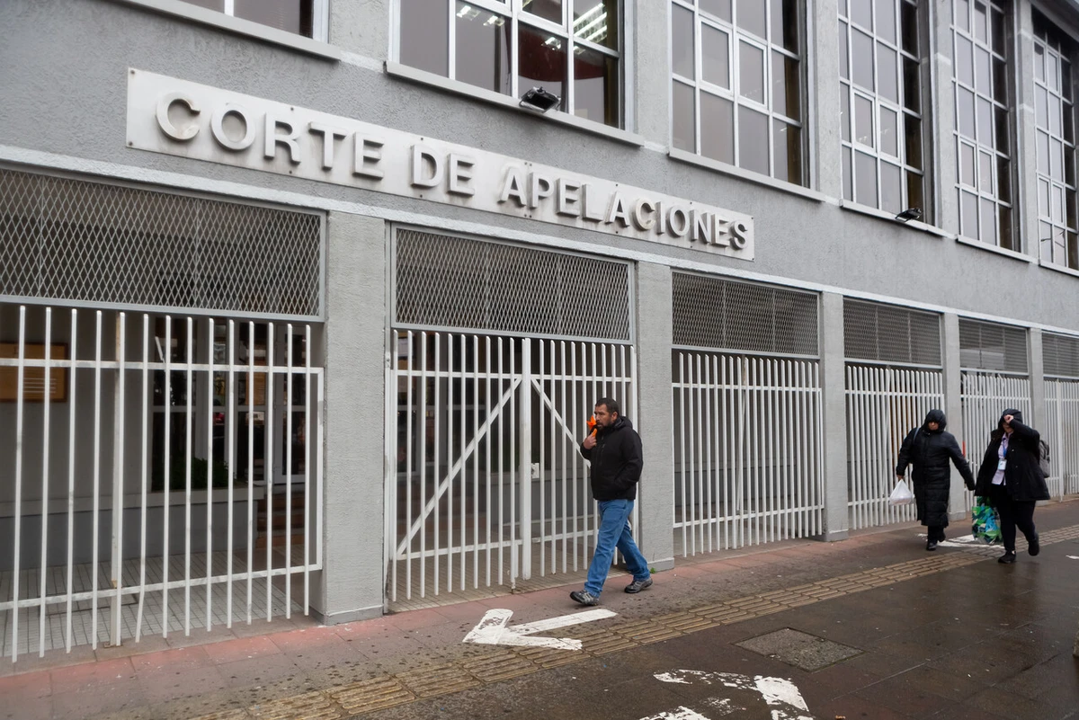 Funcionaria del Ministerio Público increpó a apoderado por su condena sexual y pidió vetarlo: Corte ordena que no intervenga