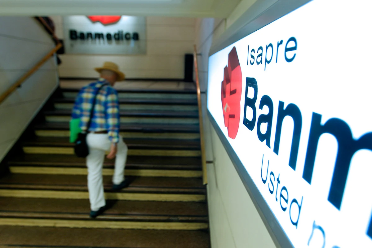 Isapre cobró de más por 36 meses a afiliado usando tabla de factores inconstitucional: Corte ordenó devolverle $9 millones