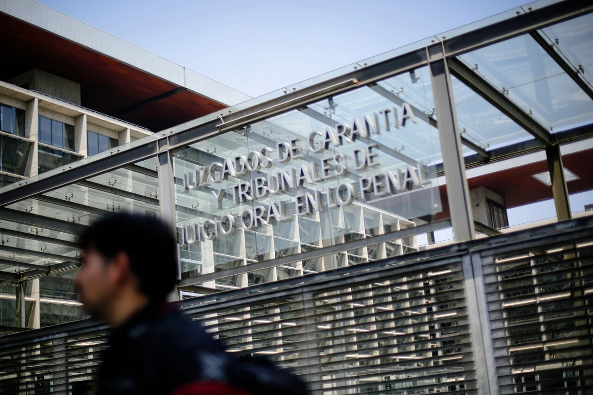 La historia de la profesora que perdió $300 millones en una inversión financiera supuestamente usada para pagar deudas personales