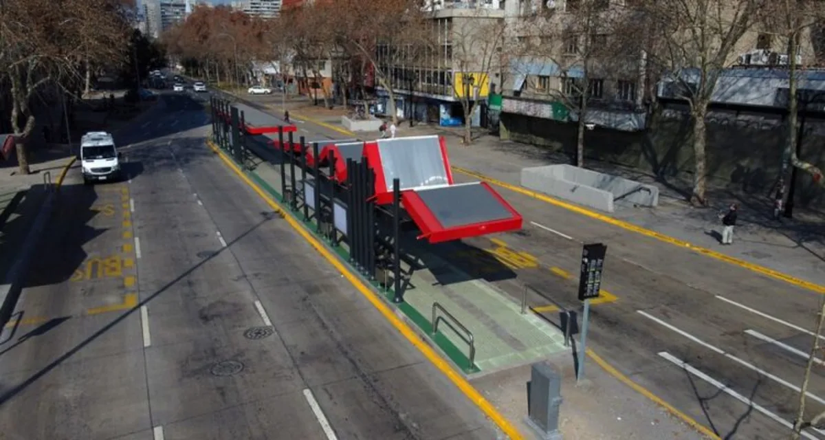 La historia de pasajera lesionada al bajar de microbús y quedar atrapada por otro: Tras 6 años será indemnizada con $30 millones