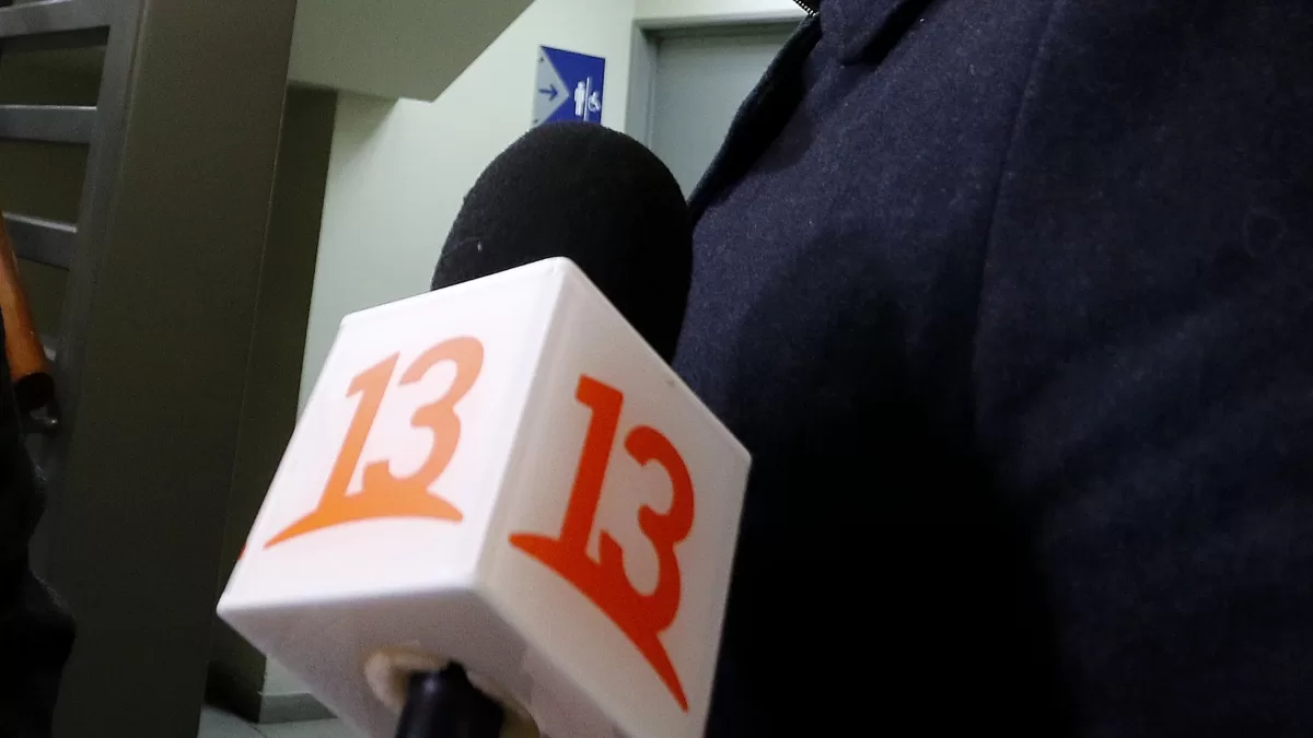 La historia del hombre exhibido por error como autor de choque donde murieron 2 carabineros: Canal 13 recibió multa