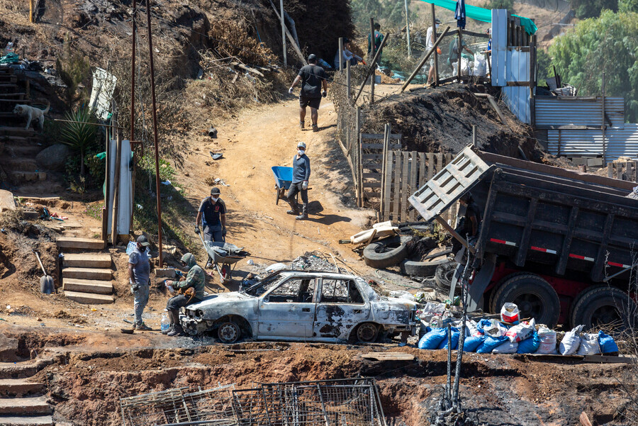 Lagos Weber y afectados de mega incendio: Estado no 