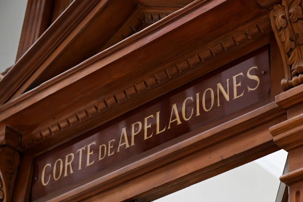 Le descontaron $245 mil de su sueldo para saldar deuda que estaba prescrita: Corte ordenó cesar cobros y restituir montos