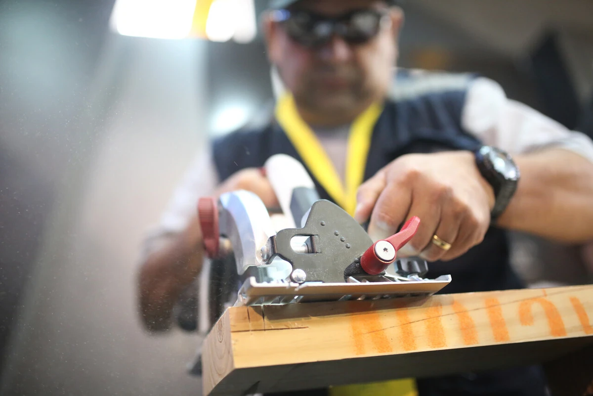 Le robaron herramientas desde el estacionamiento de Sodimac y demandó: Corte ordenó a empresa pagarle $500 mil