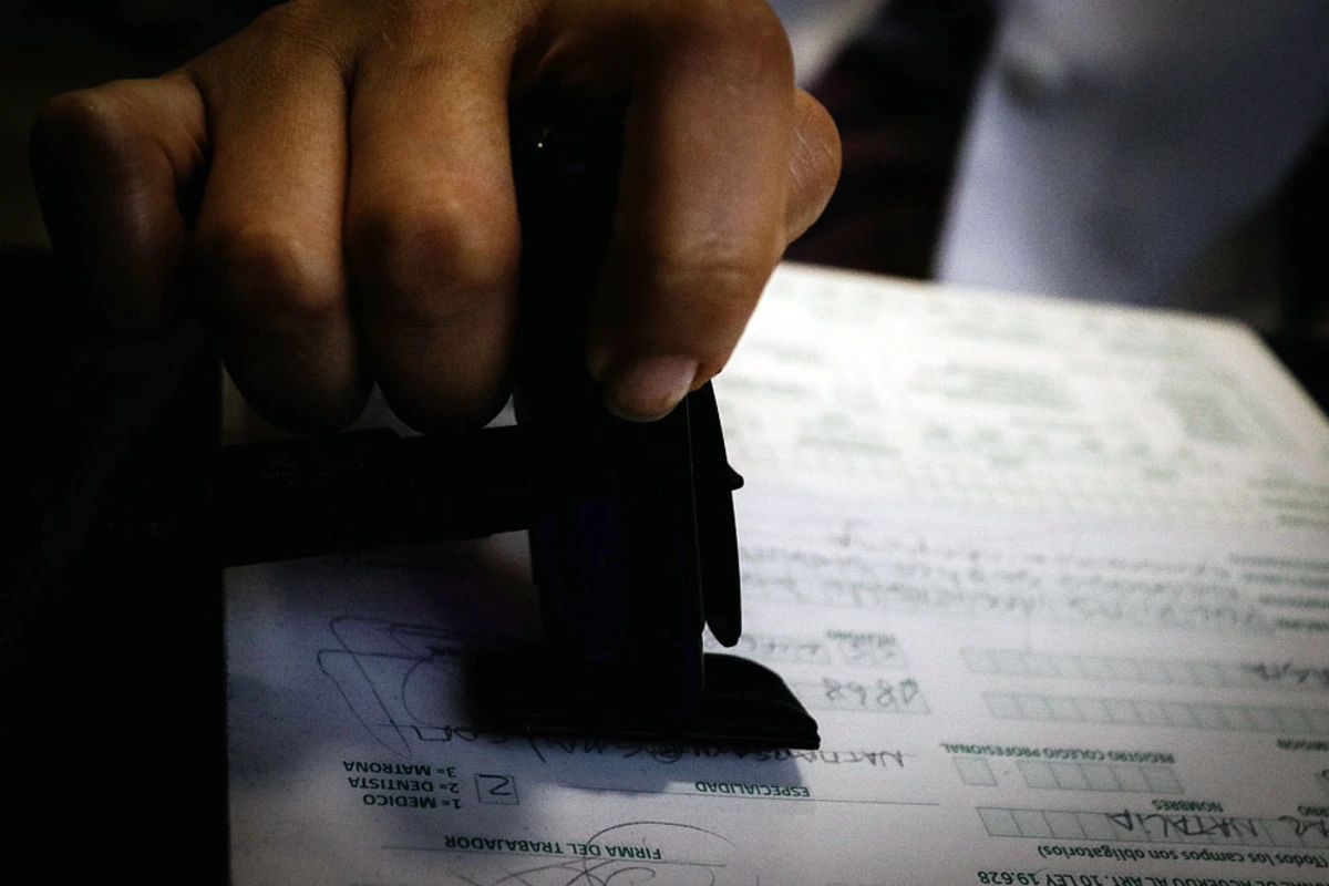 Médico boliviano del Clan Quilodrán emitió 119 licencias falsas de salud mental: Condenado a pagar al Fisco $240 millones