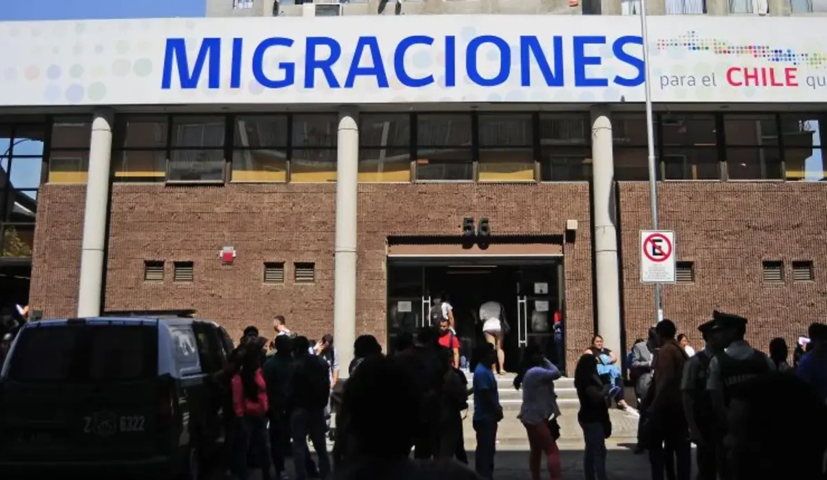Migraciones pasó casi un año sin responder solicitud de nacionalización de venezolana: Corte ordena resolver en 60 días