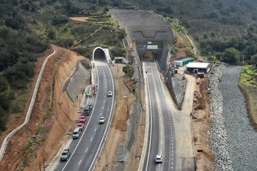 MOP recibe 2 ofertas para concesión de 223 km y 26 pasarelas de ruta Santiago-Los Vilos