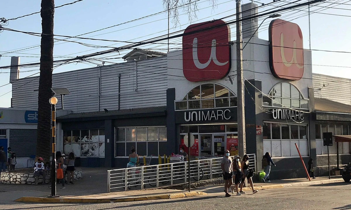 Mujer de 70 años se cayó en supermercado por objeto mal ubicado y perdió capacidad de trabajar: deberán pagarle $14 millones
