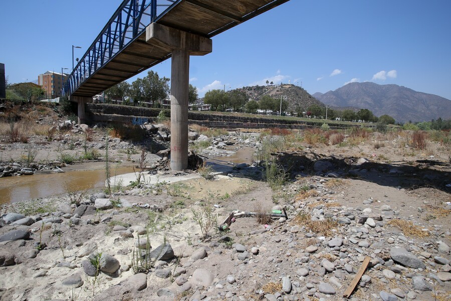 Multas al uso de agua crecieron 23% y el 26% fueron cursadas en sectores con escasez hídrica