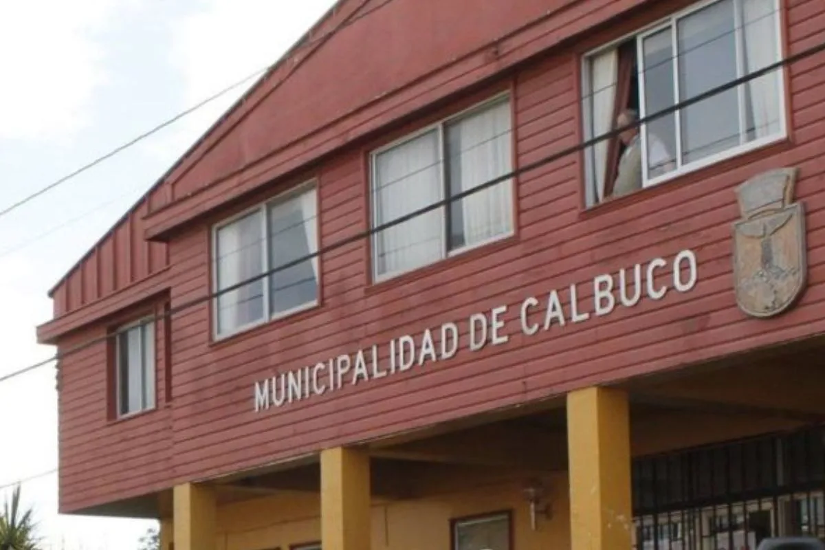 Municipio fue a la justicia porque vecino cerró con portón y candado acceso a parque: Corte ordenó restituir tránsito