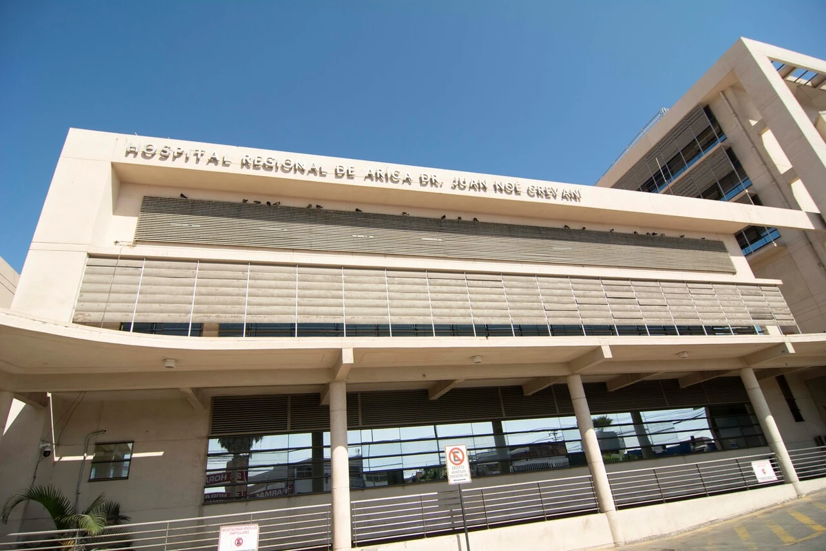 Niño con autismo sufrió crisis y fue examinado a la fuerza pese a oposición de su madre: Juzgado multa a hospital público