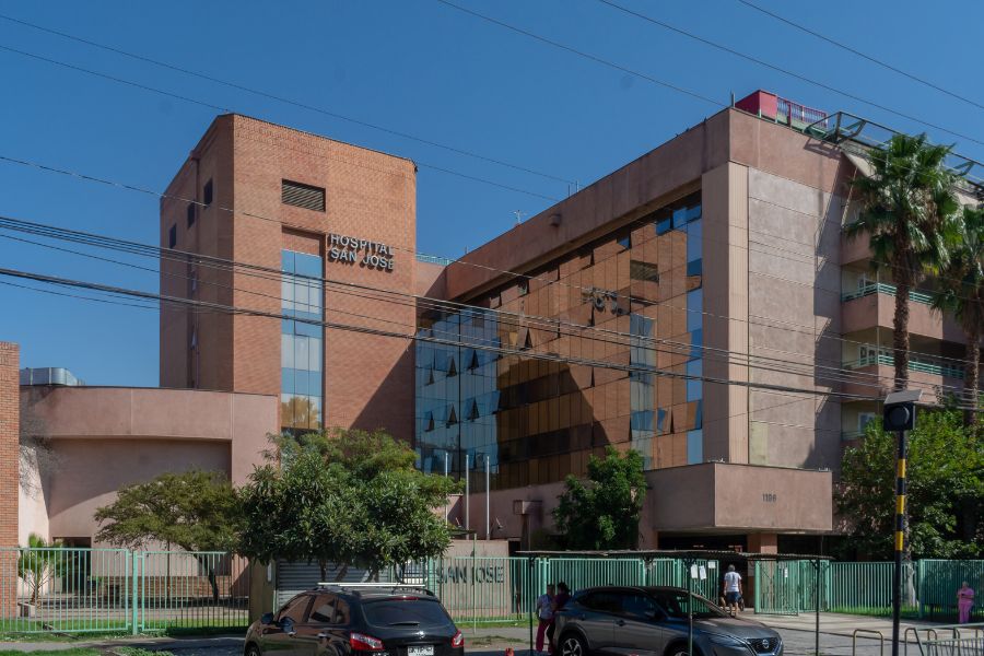 Por negligencia médica: Hospital San José deberá pagar $120 millones a hija y cónyuge de fallecido