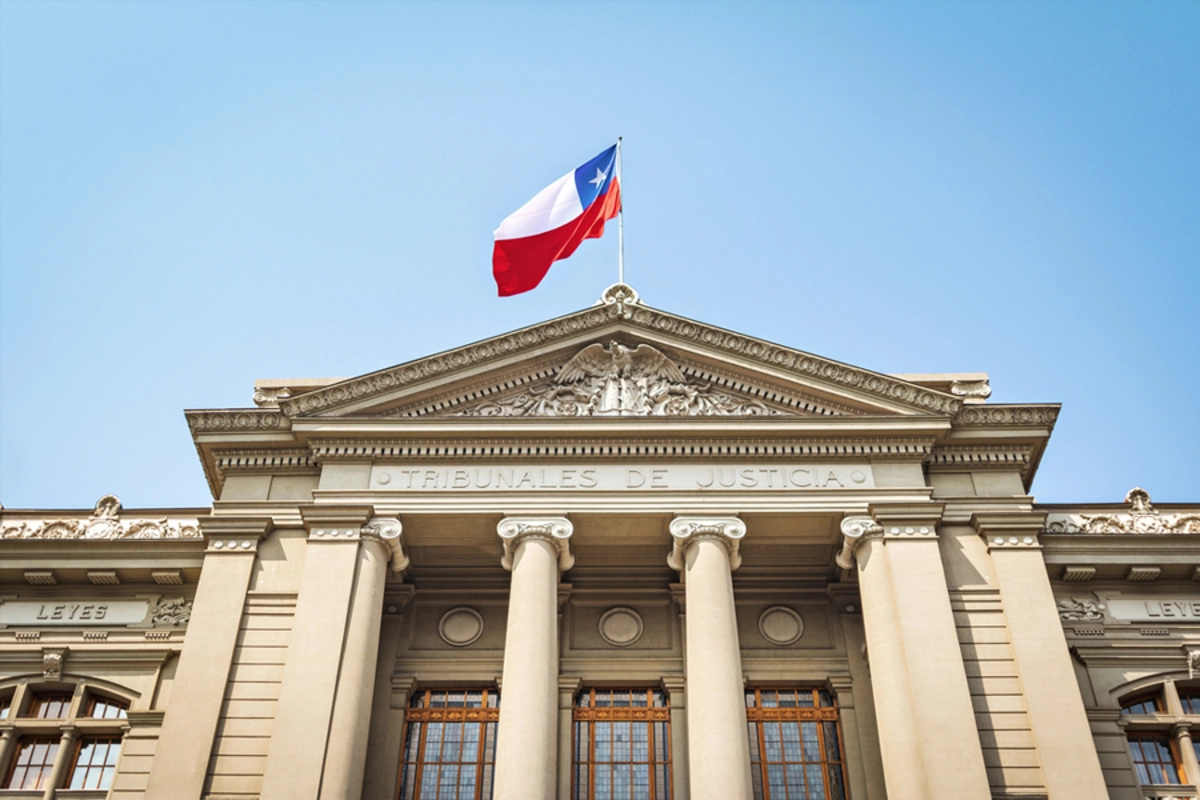 Sabían que la venta de departamento estaba caída y aún así lo hicieron firmar y pagar gastos: Corte ordena restituir $3,5 millones