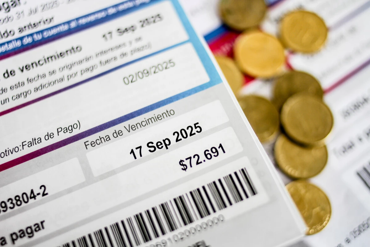 Subsidio Eléctrico se anuncia en febrero: Revisa quiénes pueden acceder al descuento de $54.486 en cuentas de la luz