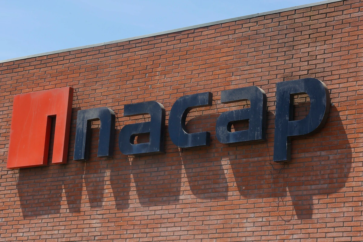 Suspendieron a alumno por presunta cachetada a profesor que era actual pareja de su ex: Corte anula y ordena reincorporarlo