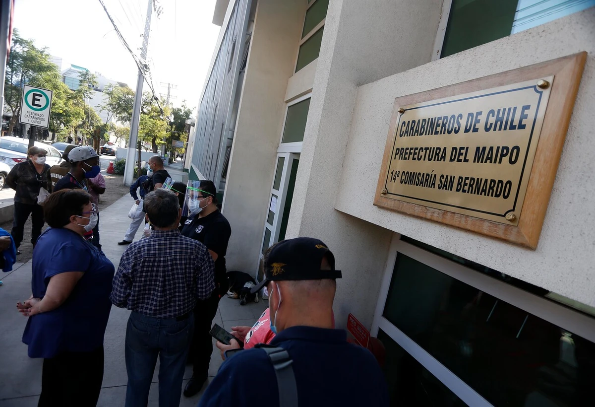 El caso del Capitán de Carabineros que golpeó en comisaría a detenido en estallido social y recibió libertad vigilada