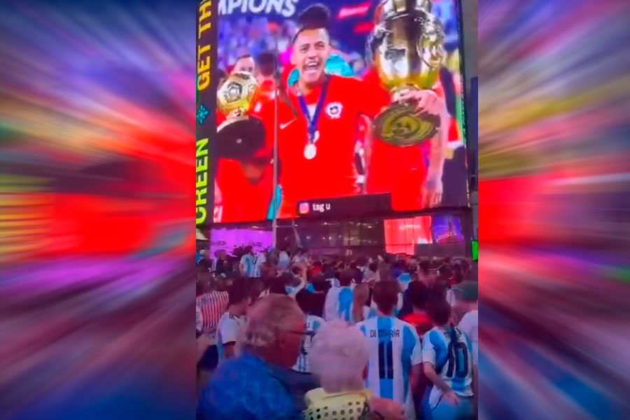 VIDEO| “Bicampeones en tu cara”: Épico troleo de Chile a Argentina en pleno Times Square