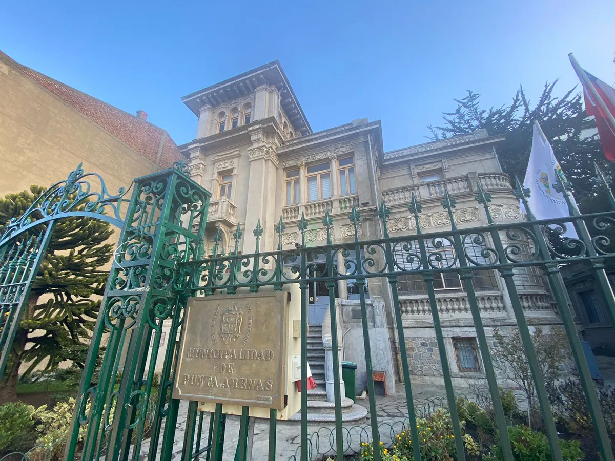 Trabajador viajó 11 días a Colombia mientras estaba con licencia médica y lo echaron: Intentó apelar pero perdió en tribunales