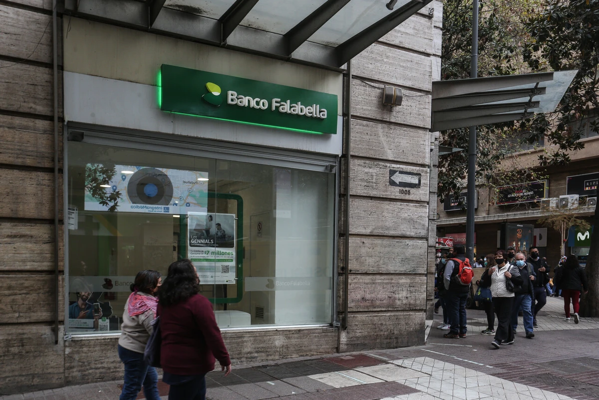 Tras ser víctima de fraude CMR Falabella le cobró pagaré por casi $30 millones: Juzgado dijo que deuda no tenía justificación