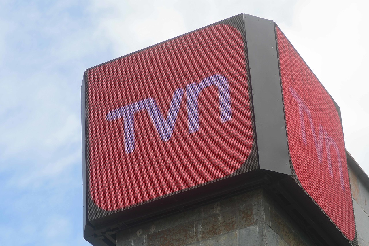 TVN sufre otro sorpresivo despido: Promisorio periodista acusa que canal se quedó sin cultura