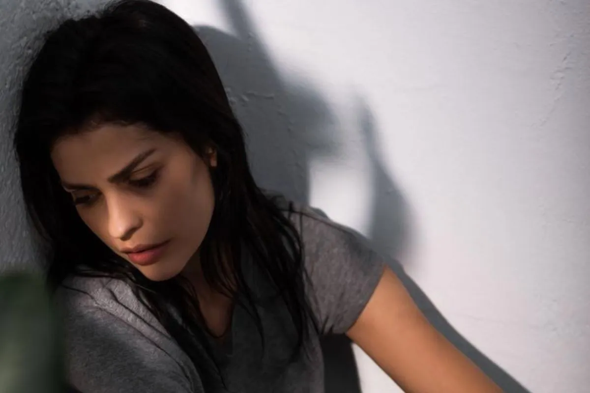 Una mujer es asesinada cada 10 minutos en el mundo: Alertan por señales invisibles de violencia