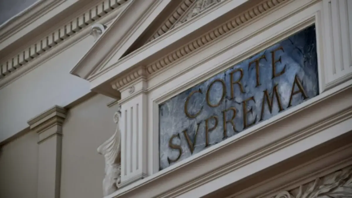 Universidad bloqueó examen de grado a alumno por deuda de $36 millones: Corte ordena permitir titulación sin pago