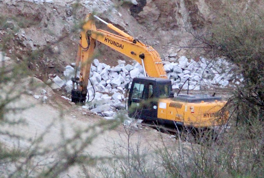 Vecinos logran clausurar cantera que usaba explosivos para extracción y Corte informa al SEA